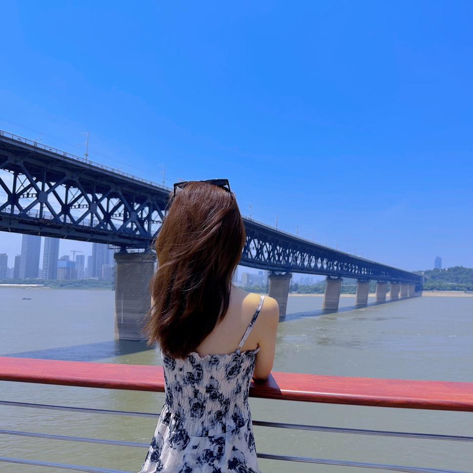 芷䅰🤗