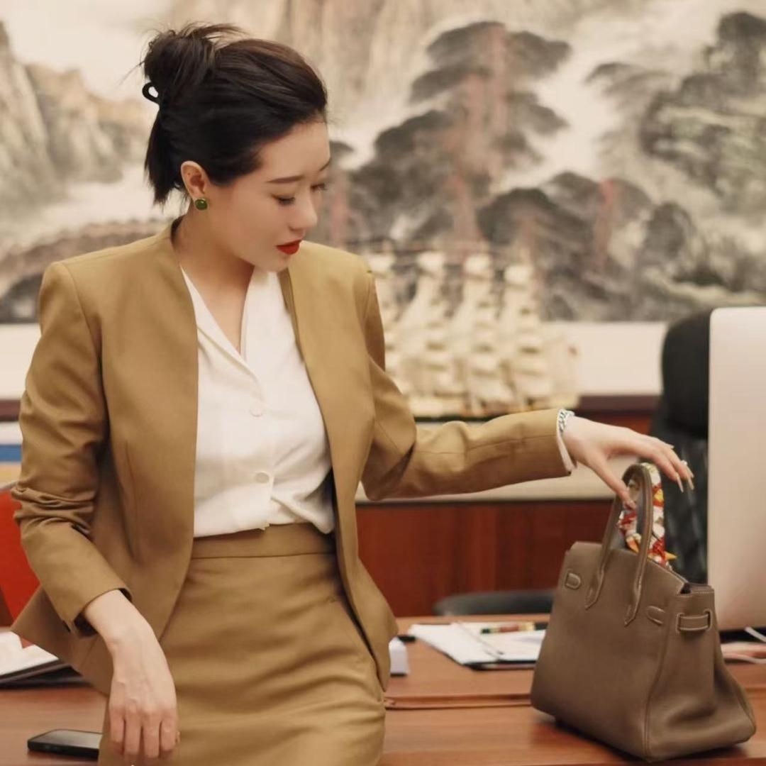 老板娘冯韶