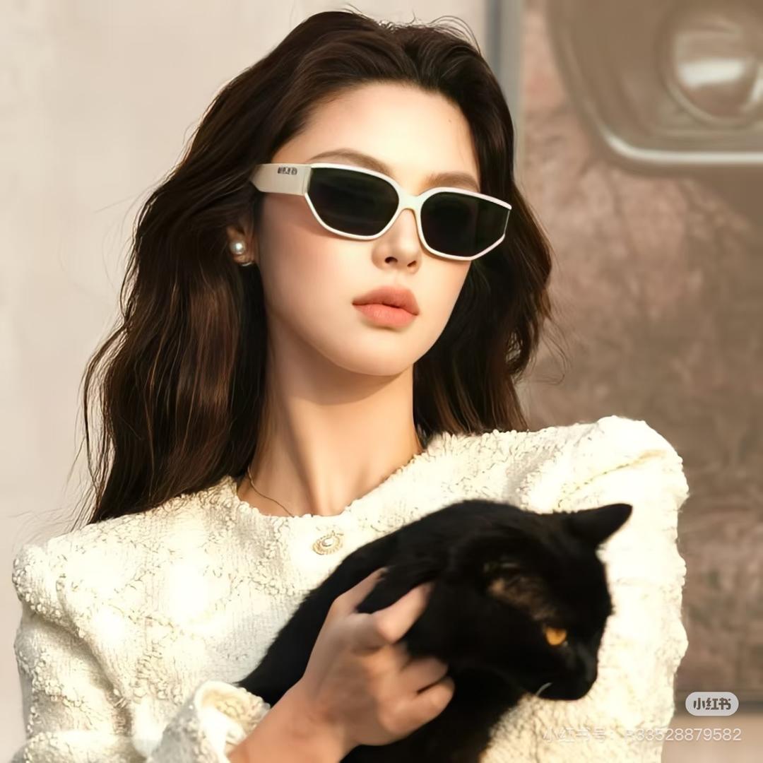 霹雳绝情美少女