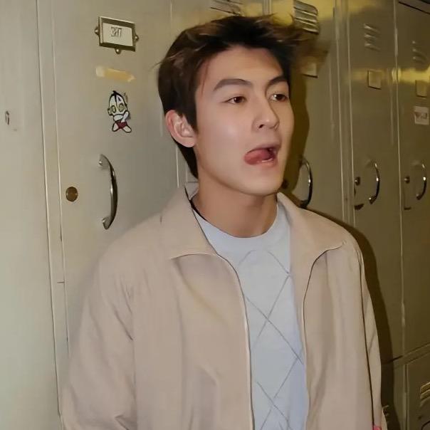 JJJ⚽️🌈🌈🌈🌈