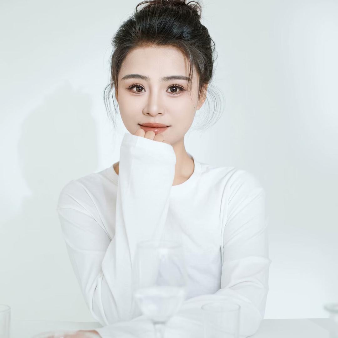 就叫玲玲吧