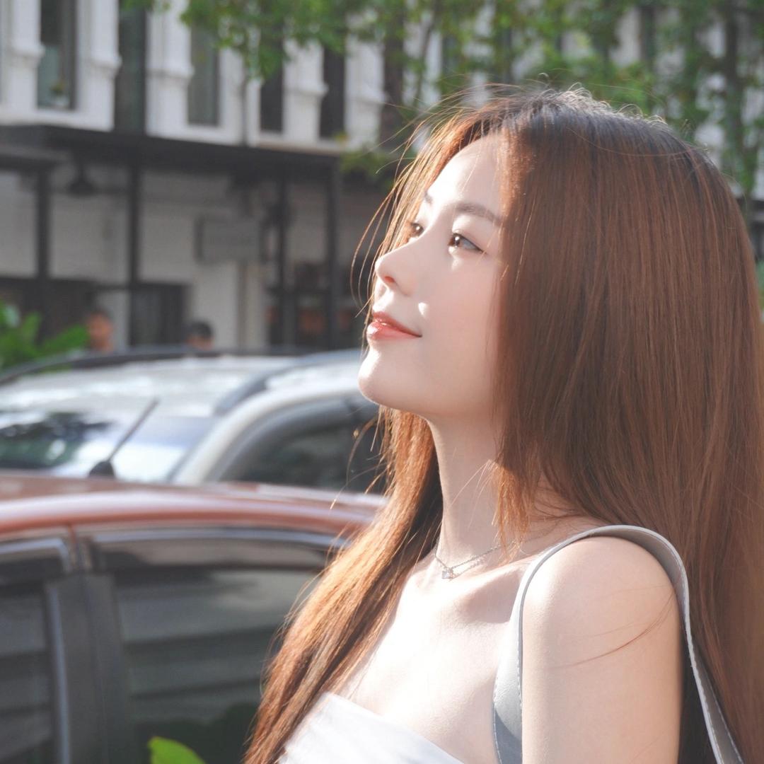 Ashlyn佳佳