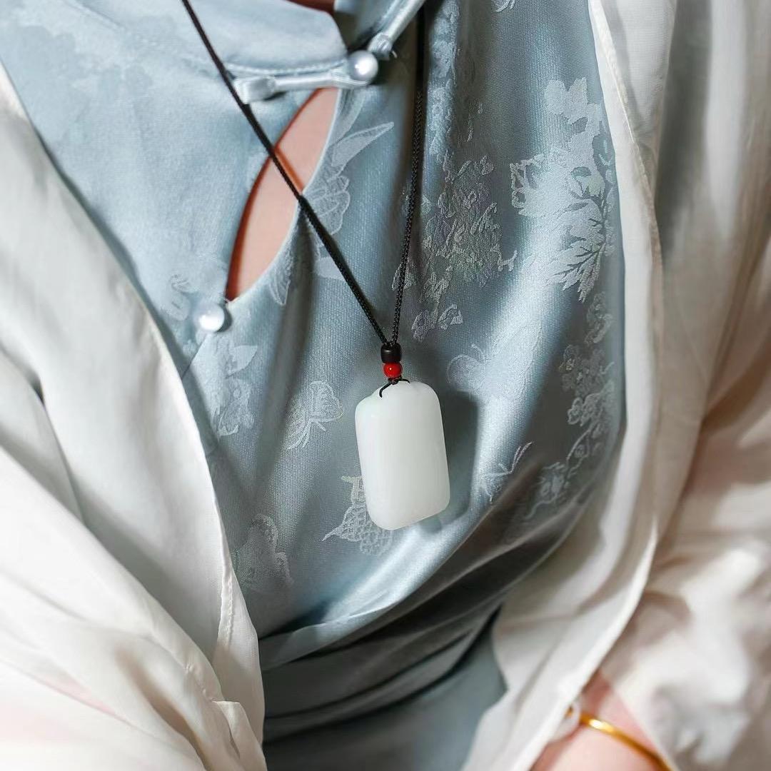 誉鉴珠宝定制工作室