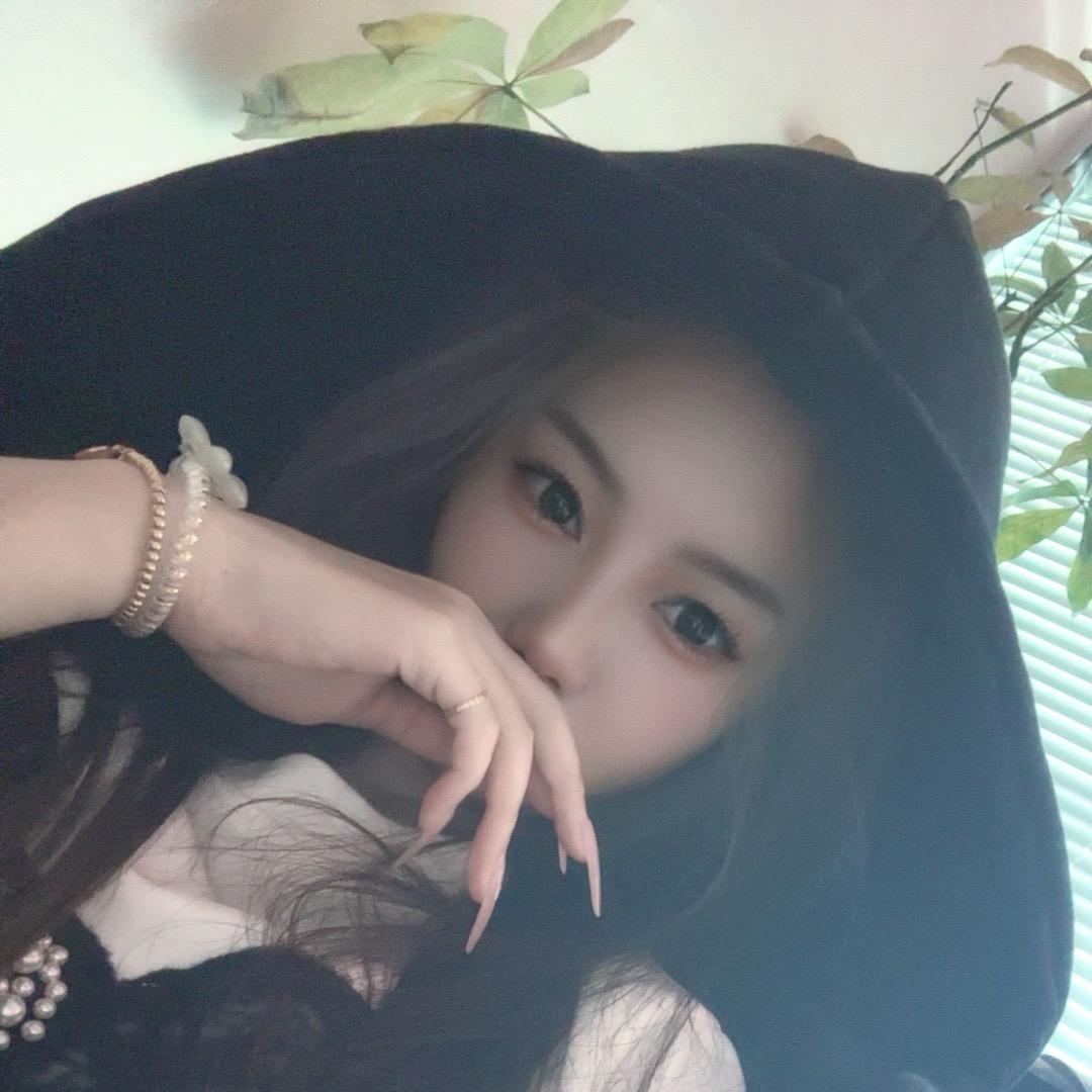 被眼泪淹没的鳄鱼