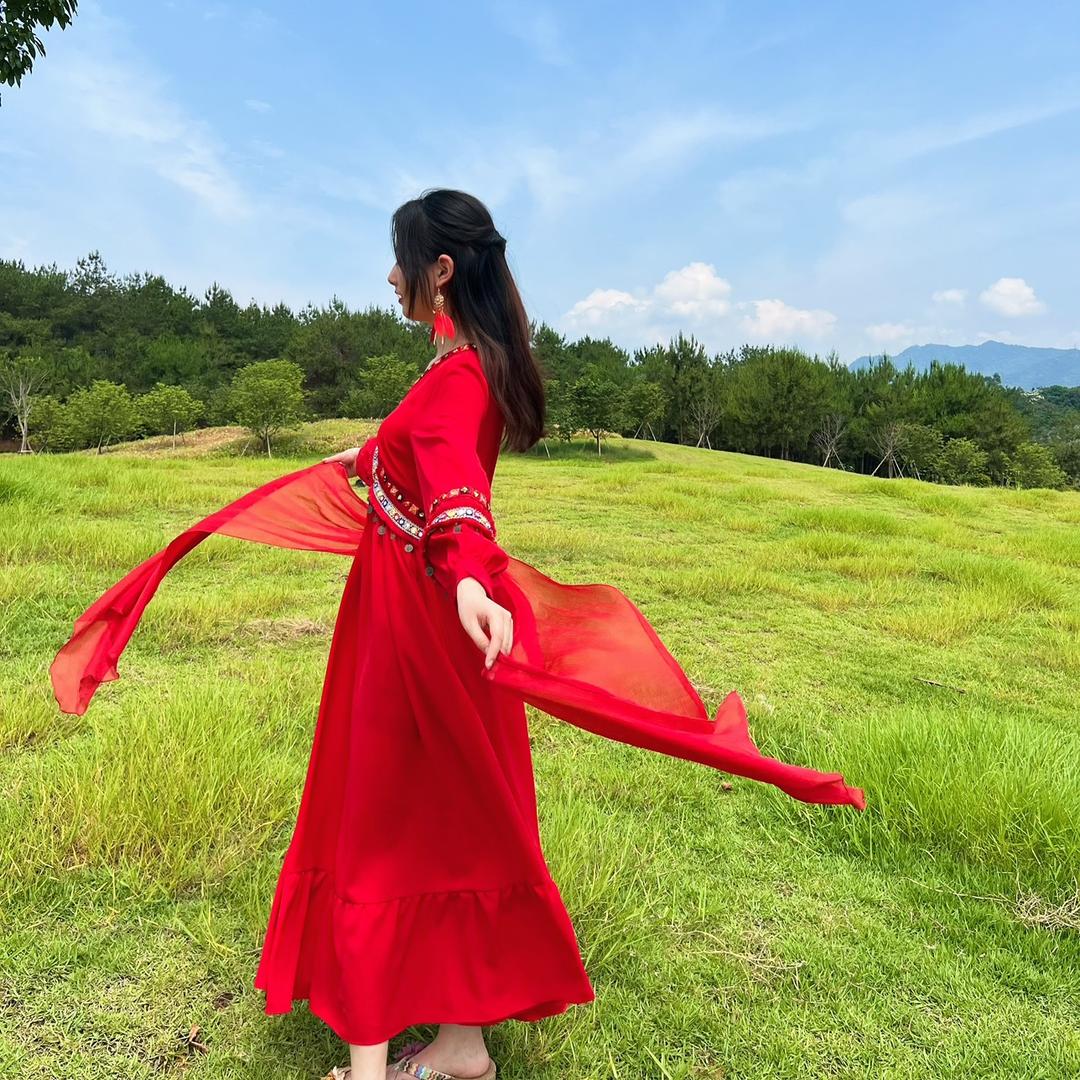 三只鱼旅行穿搭