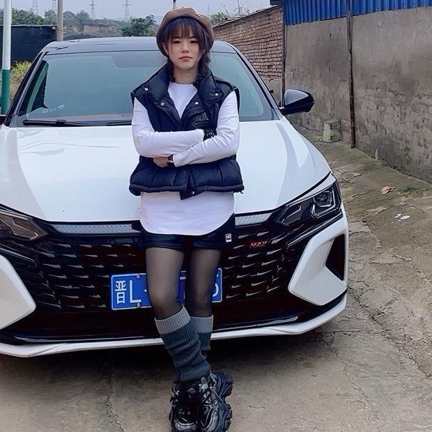 红旗街乔丹红红