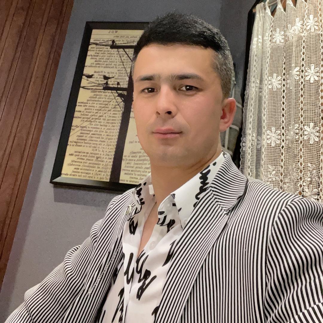 新疆喀什亚库甫·米洁提干果批发店.