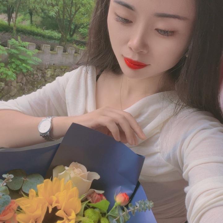 D菲菲