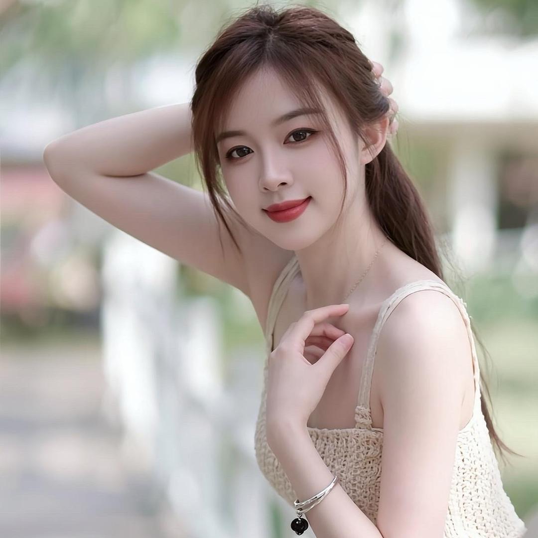 宁都💖芳芳