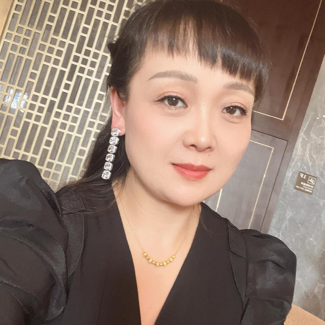博爱县赵莹服装店