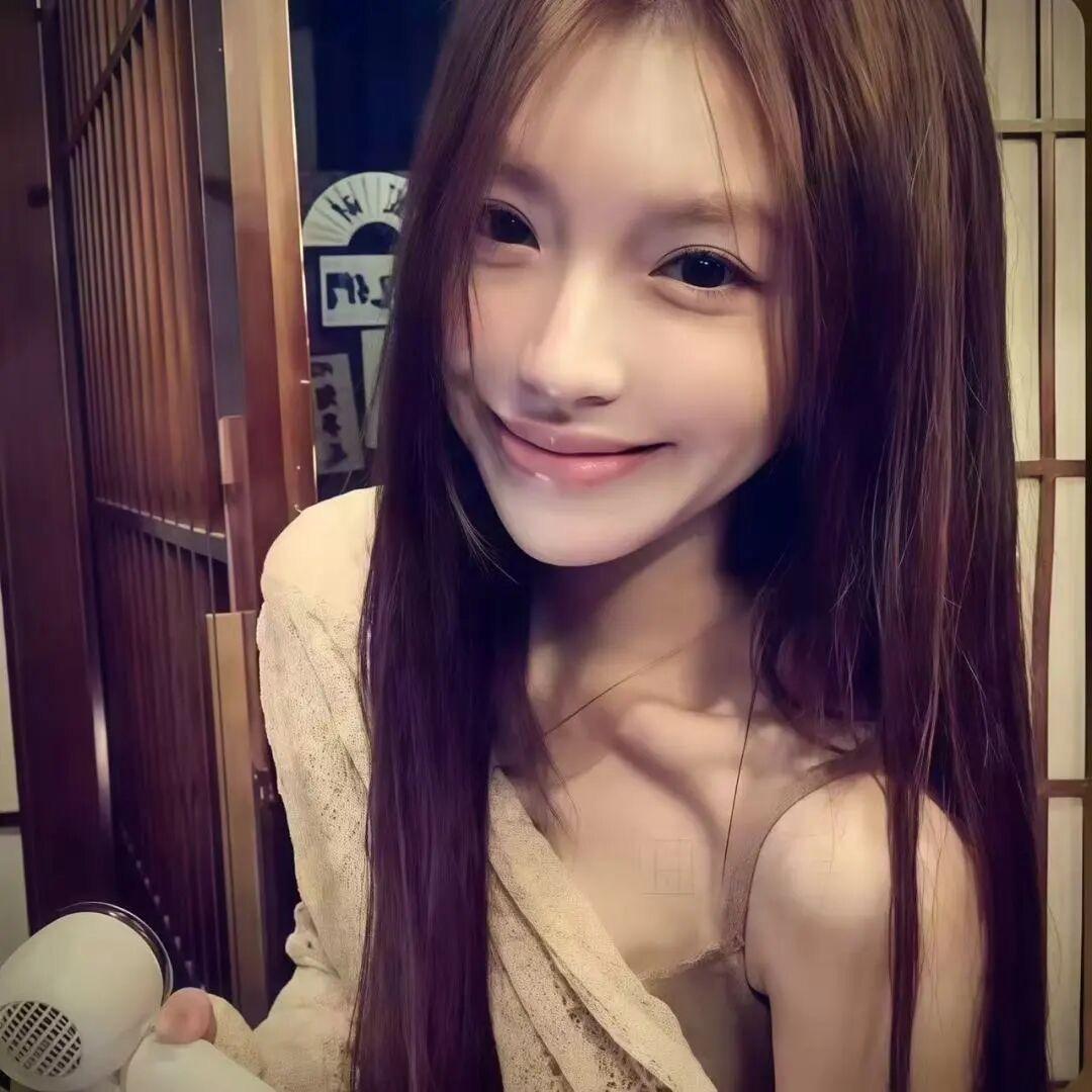 小彤TvT
