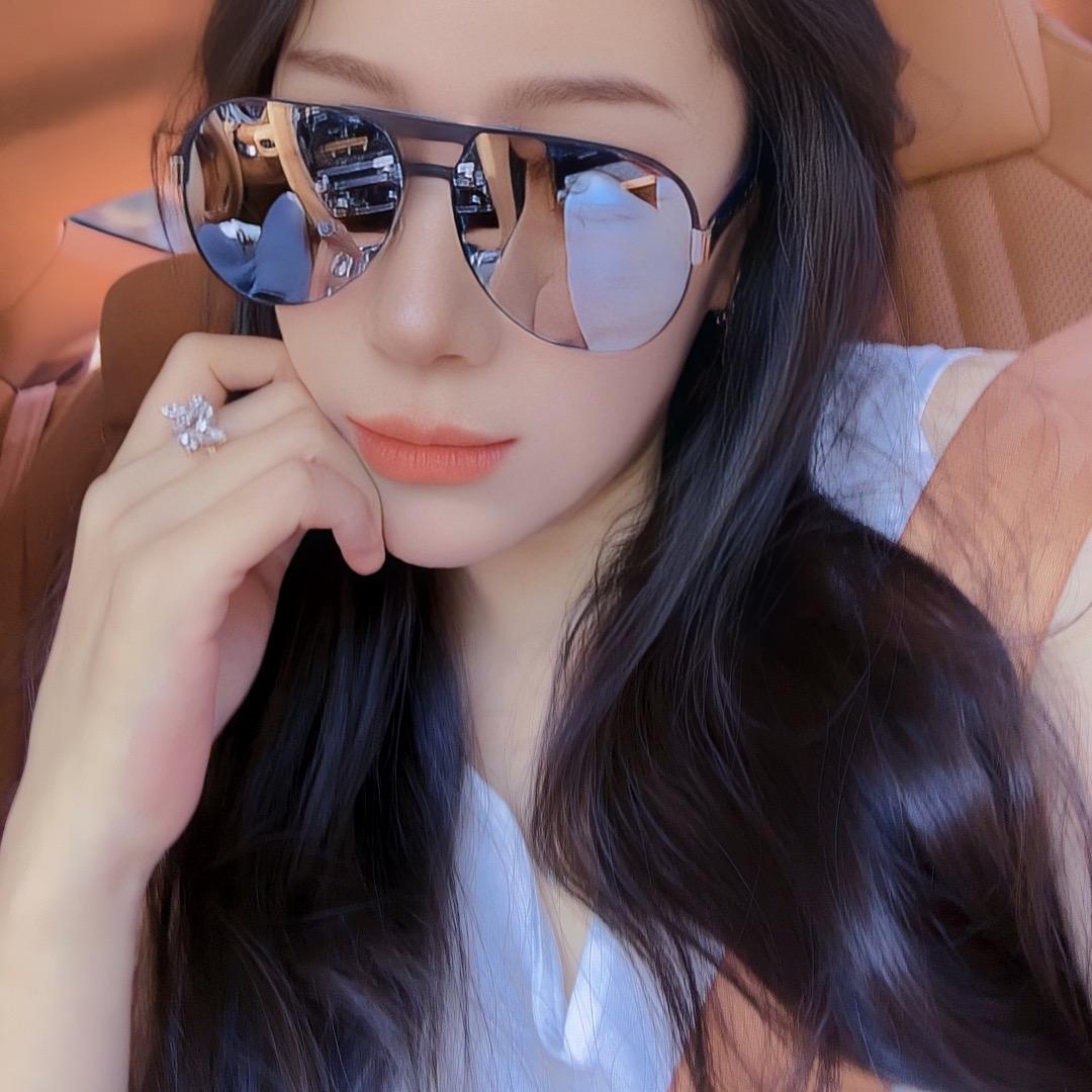 加冕珠宝Gina