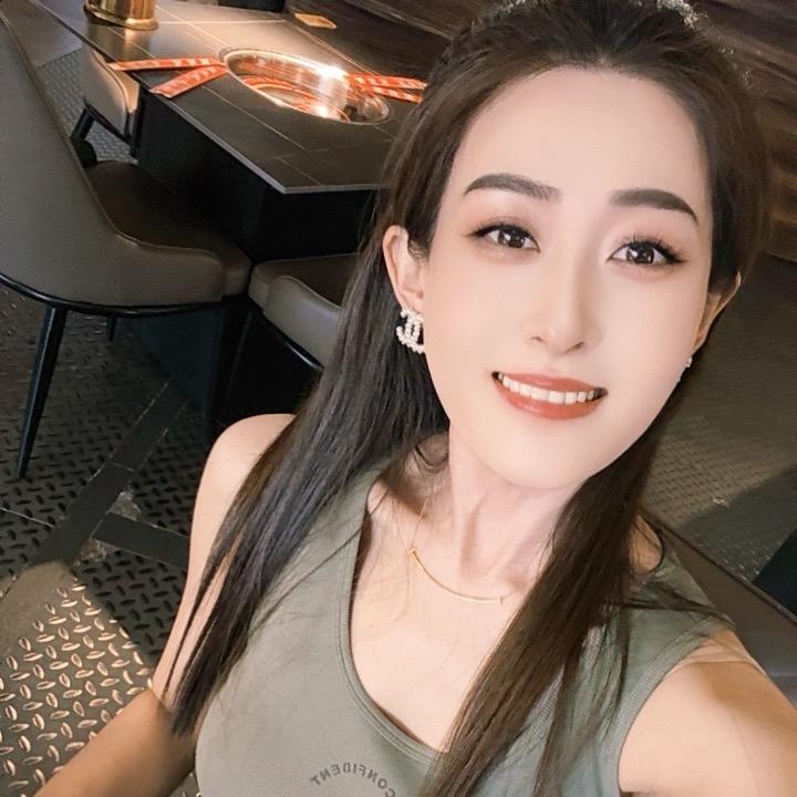 UCC国际洗衣旗舰店·邹毅