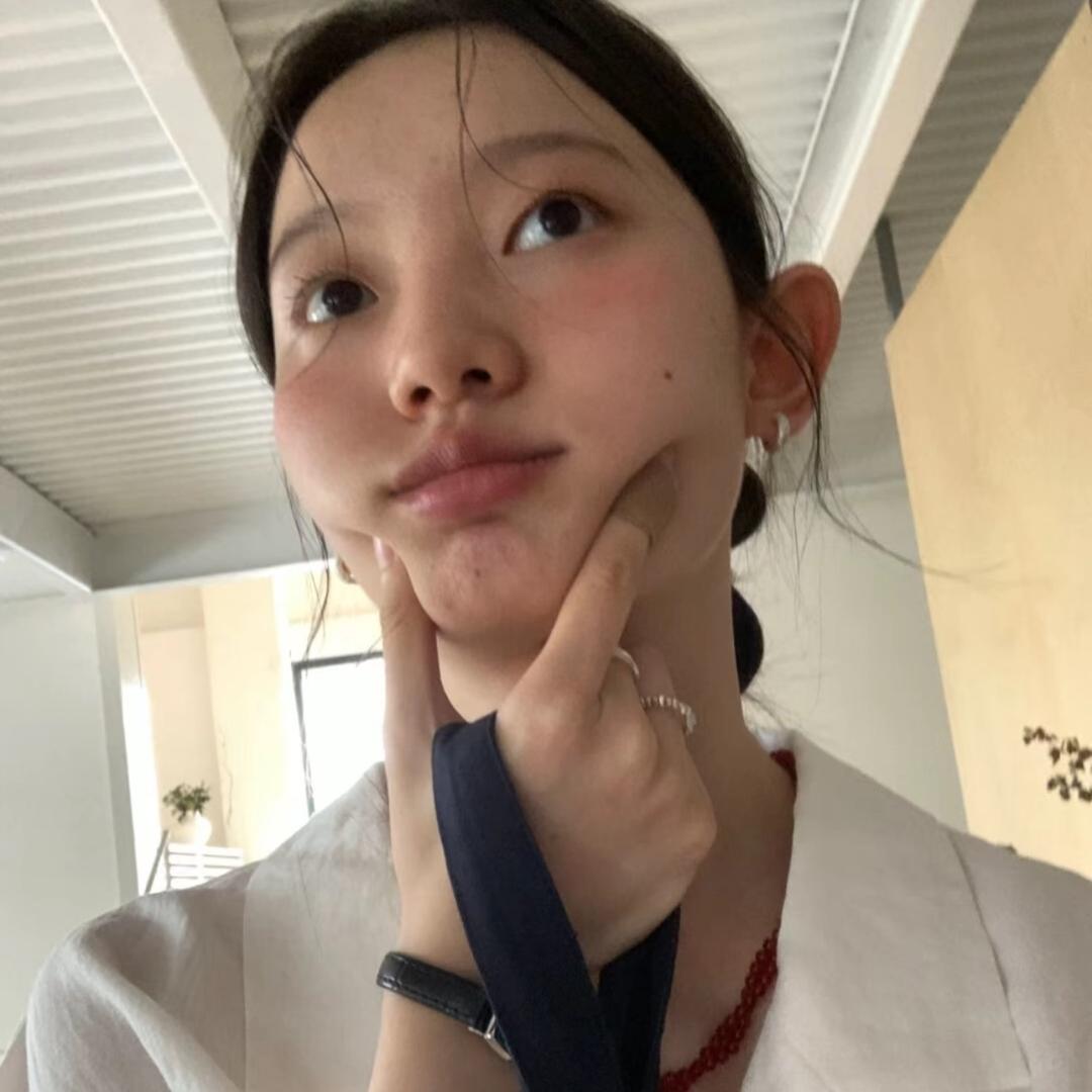 有美.