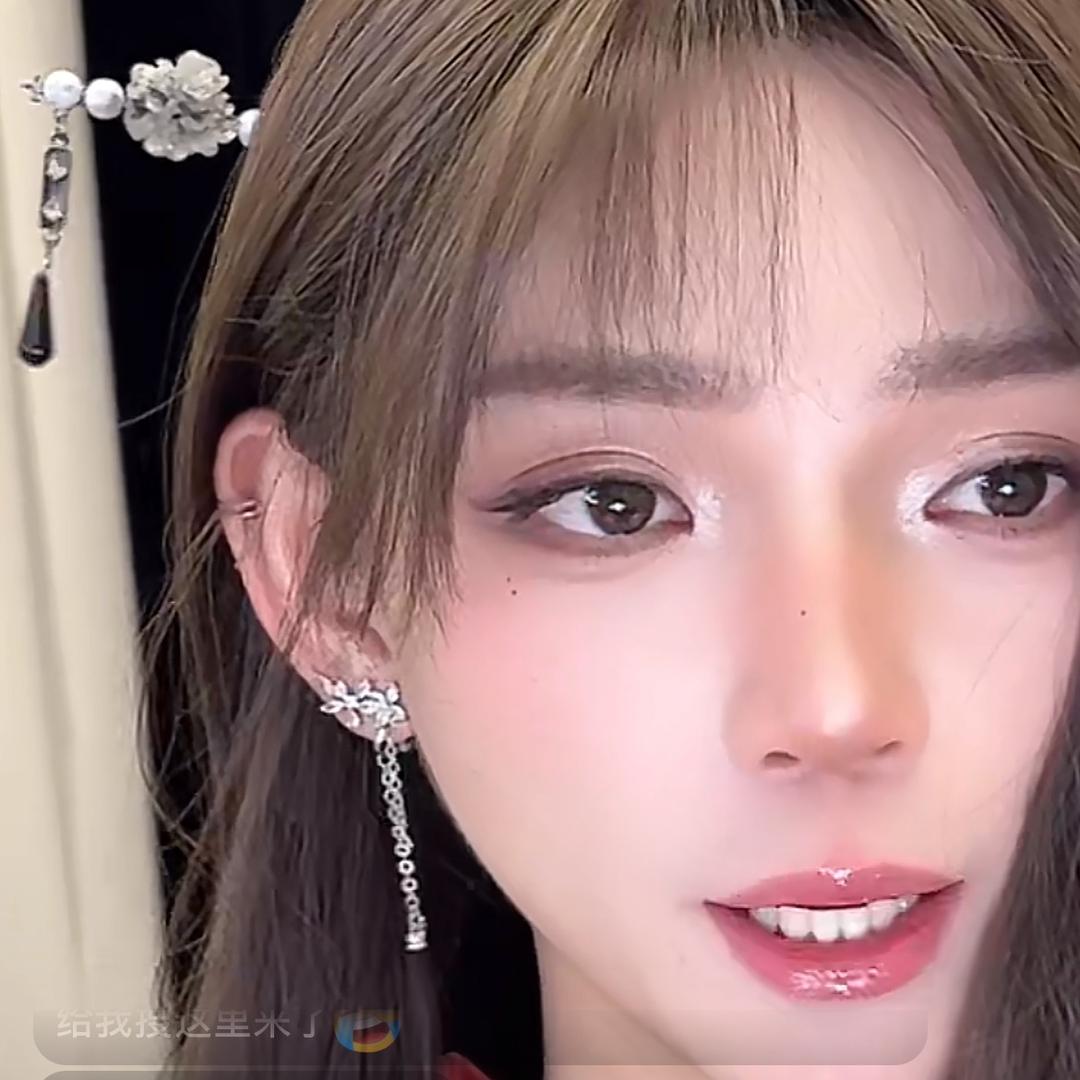 鸟大了。什么林子都有