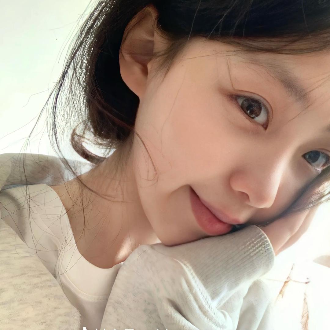 甜甜穿搭服饰