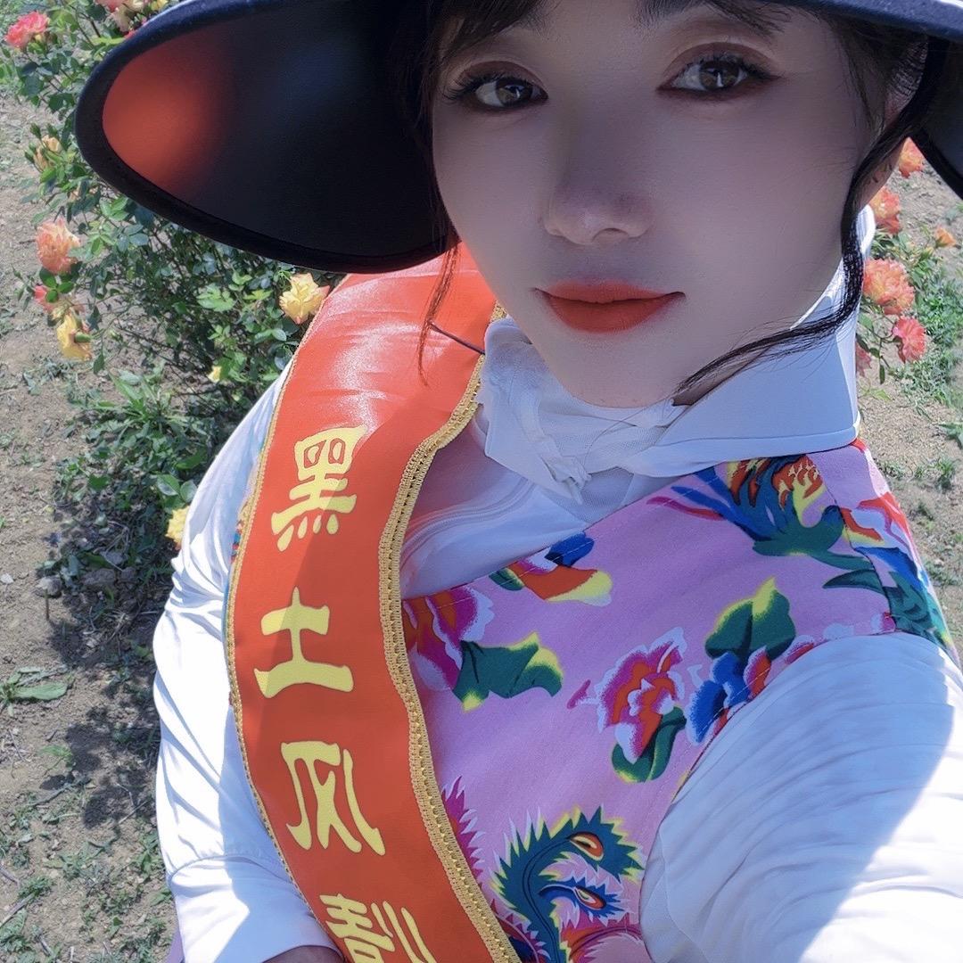 黑土风情铁锅炖（小鱼儿🐠）