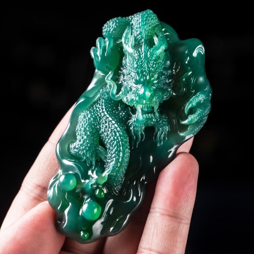 龙妈翡翠（十点直播）