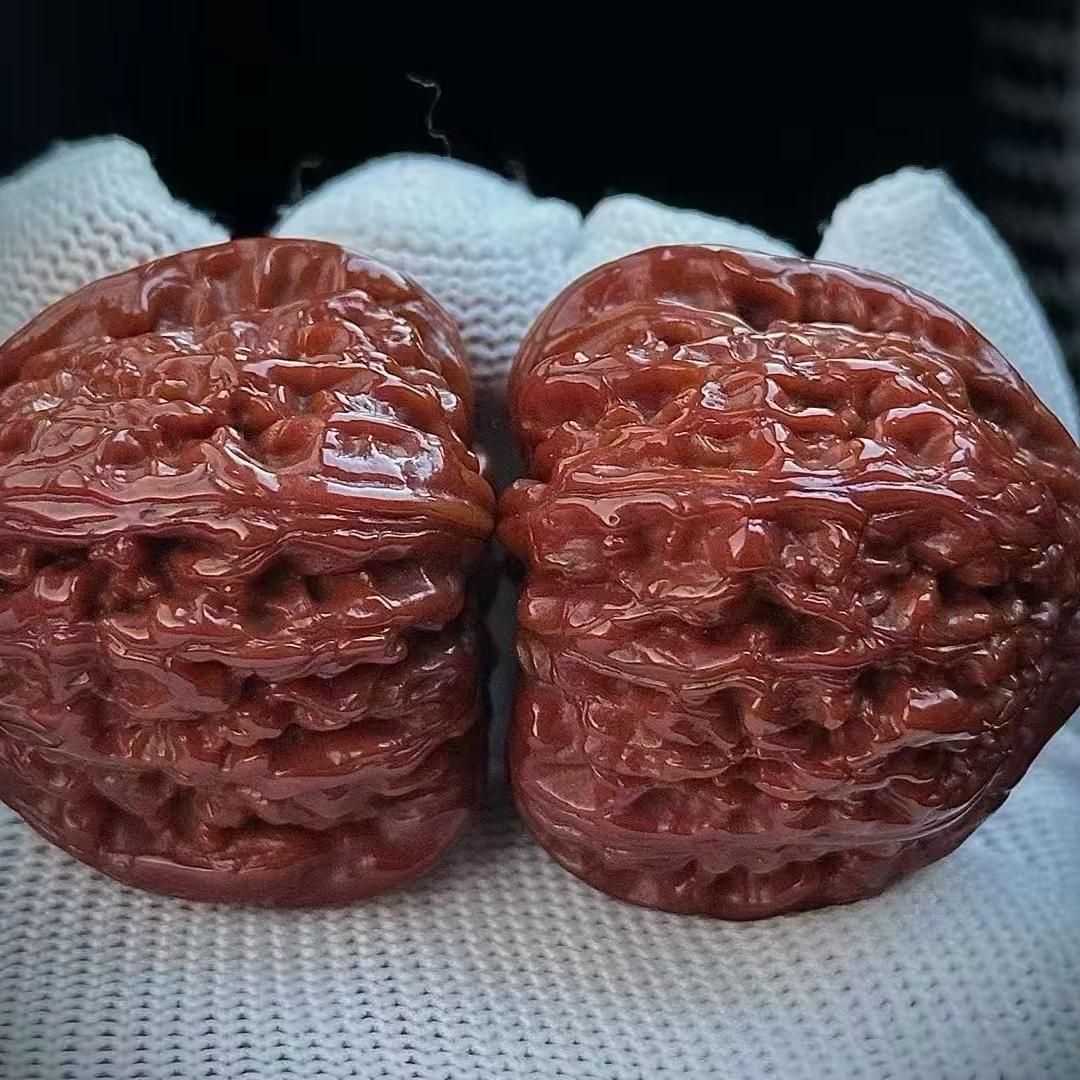 曹丕玩核桃