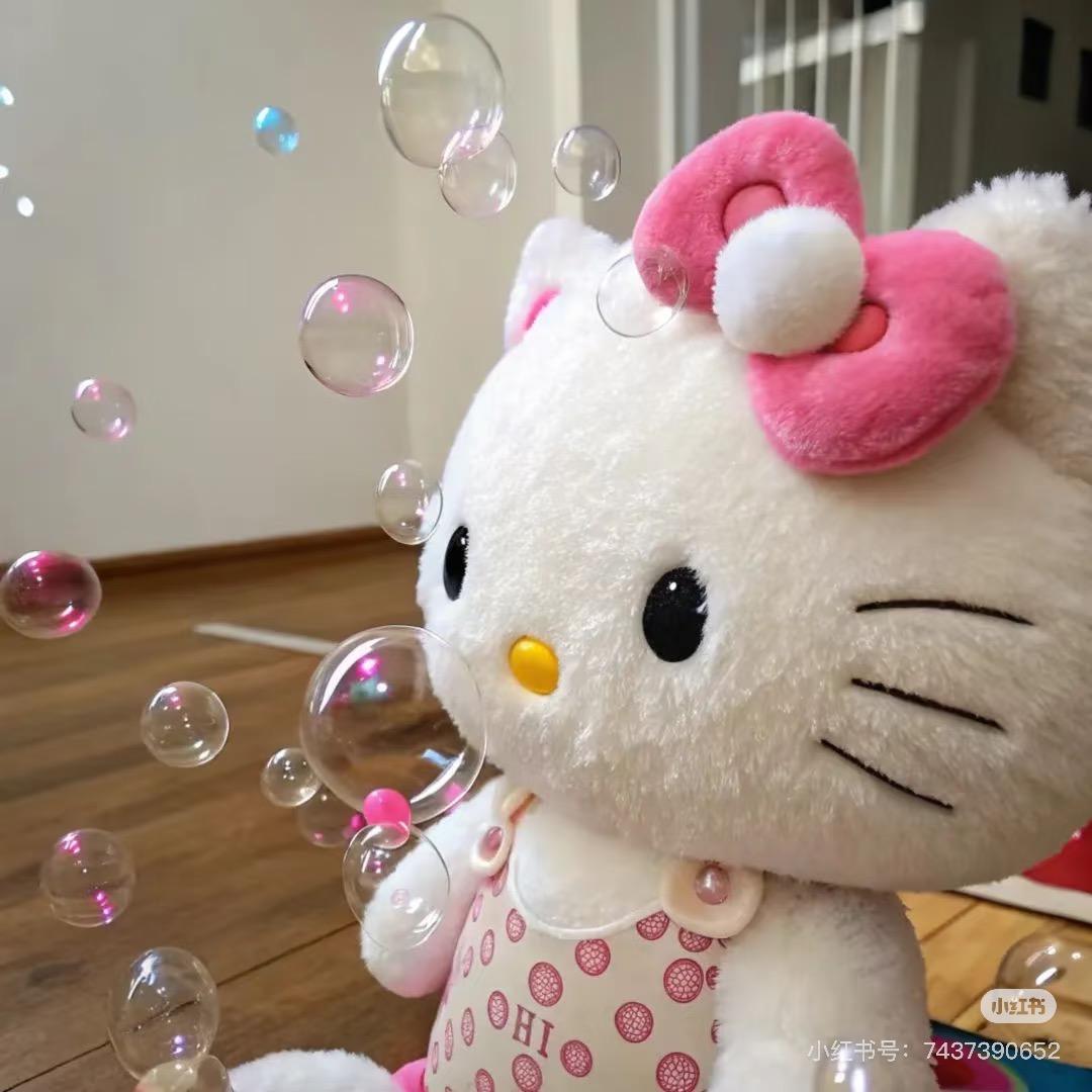 靌