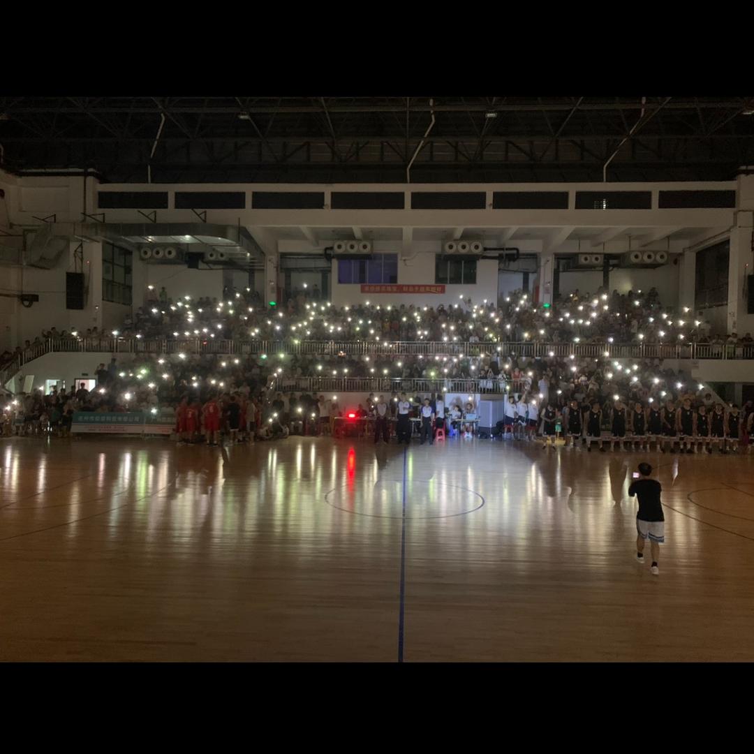 教练我想打篮球