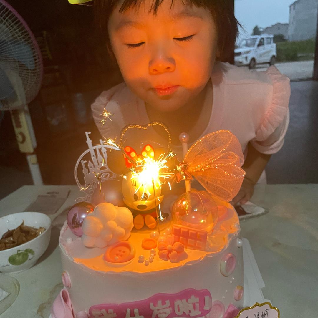 余生很贵、爱自己、爱孩子！