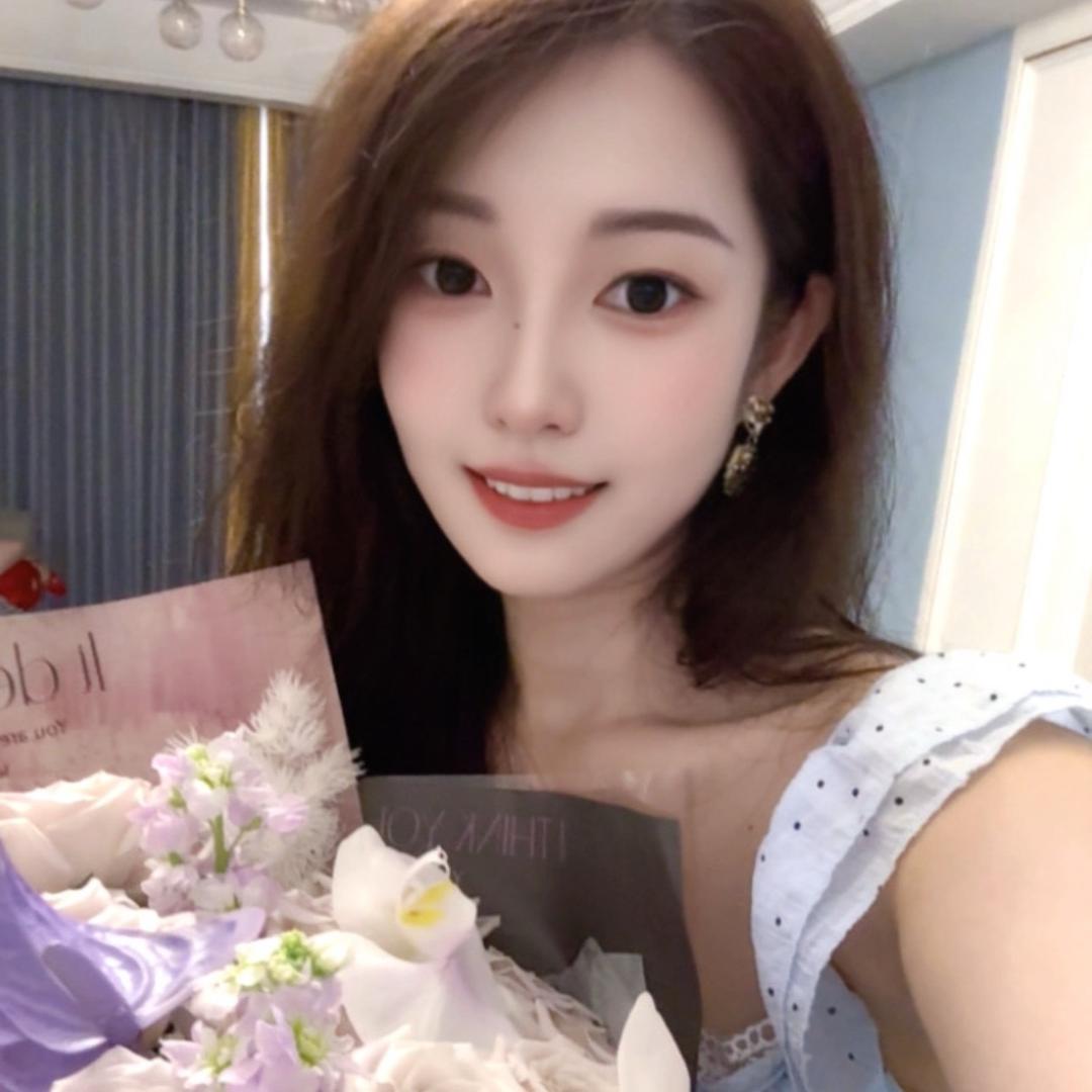 Lucky小新