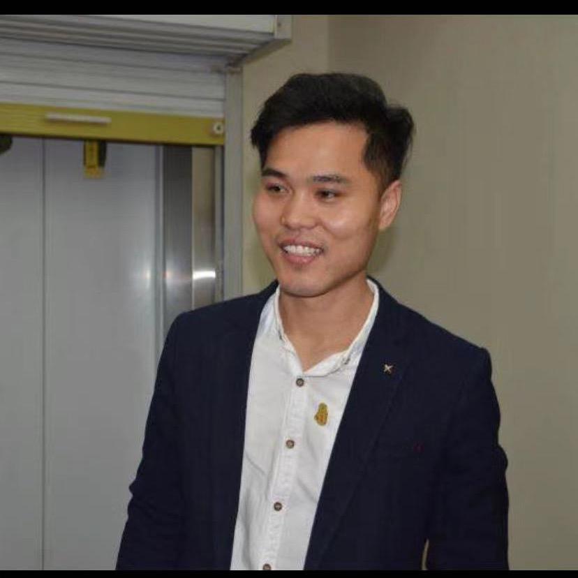 广源驾考：阿峰教练