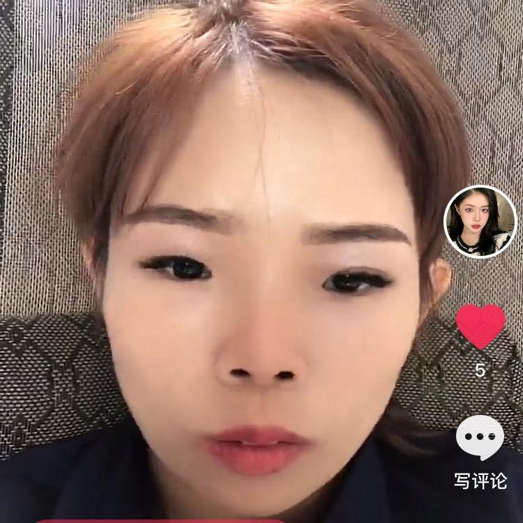 是爱自然真！是花自然红
