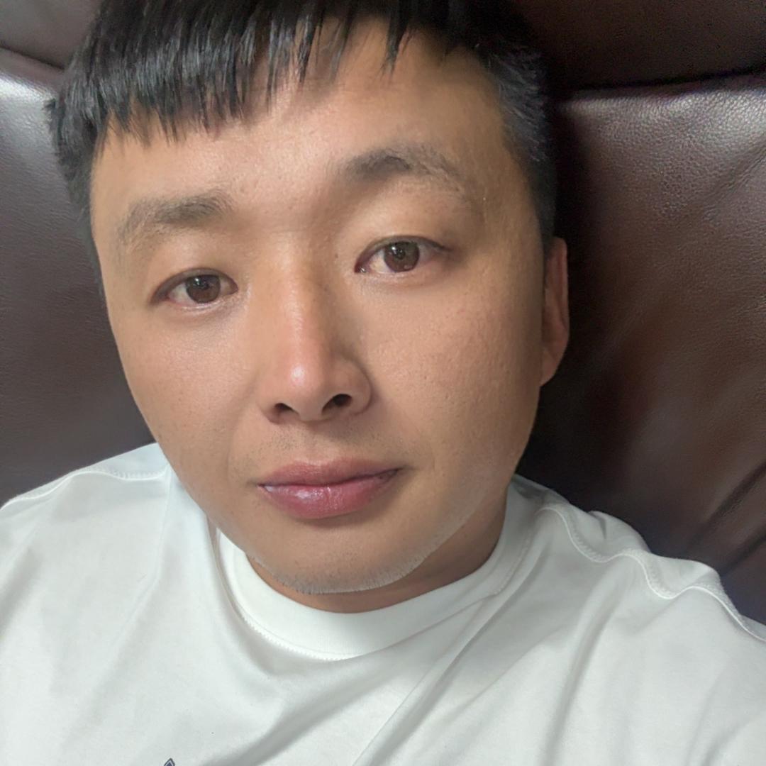 昆明荣浩莱二手车销售