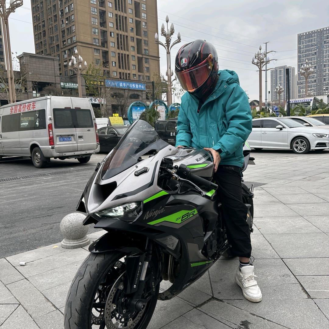 奔吃