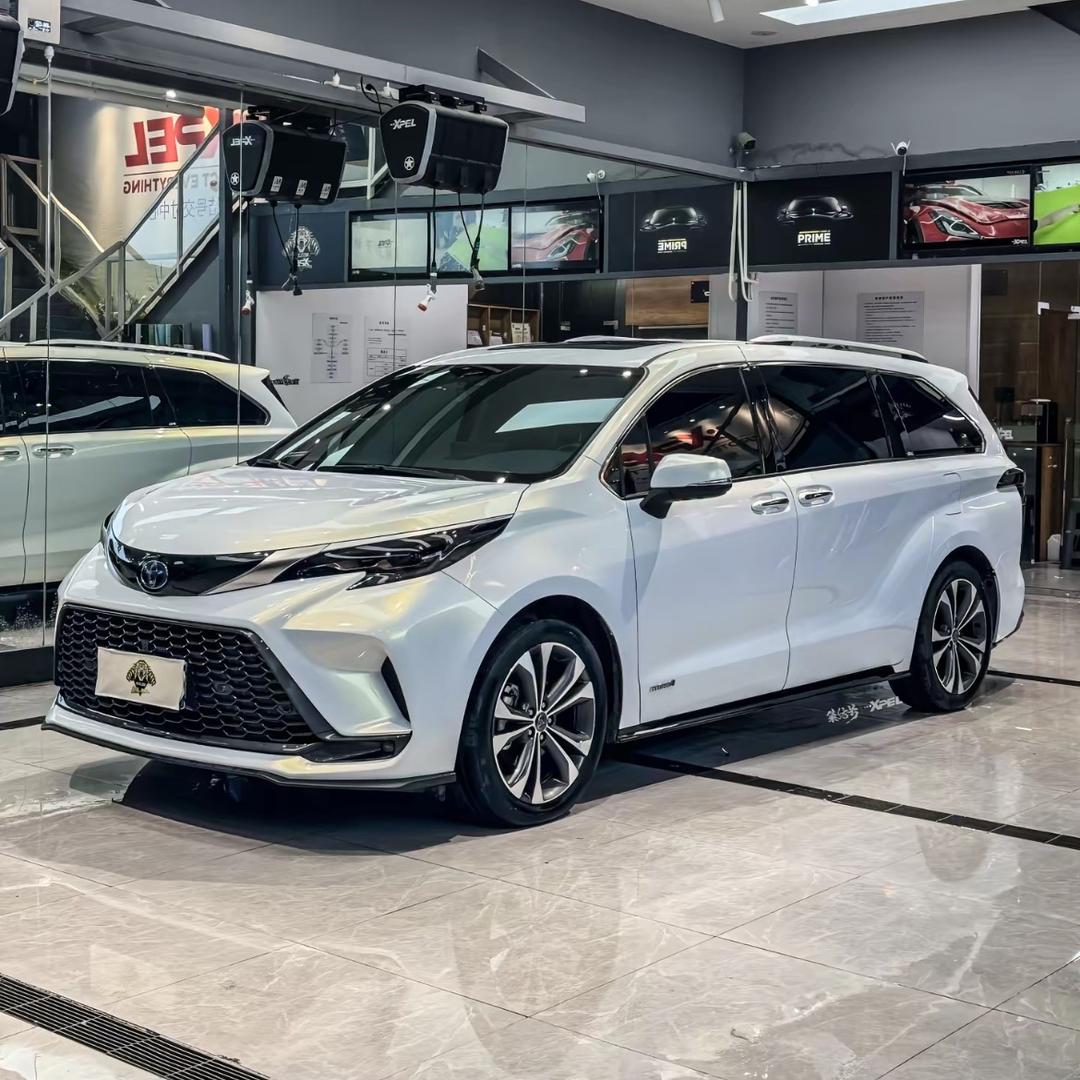 丰田塞纳.car