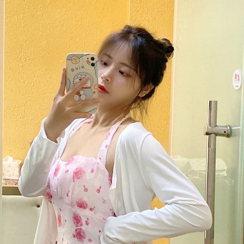 萱..