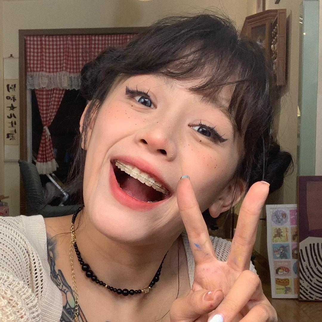 大卷吉子