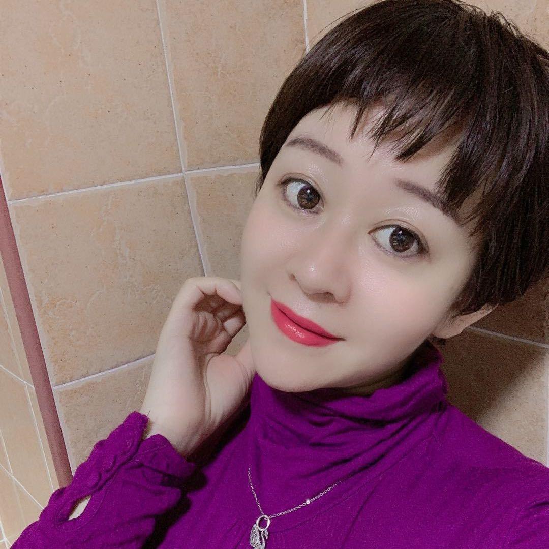 铿锵君子兰