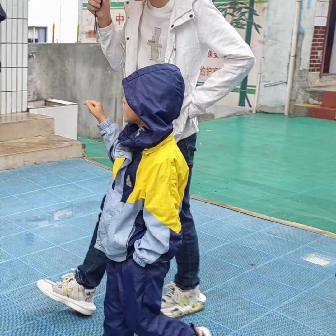 小晨哥