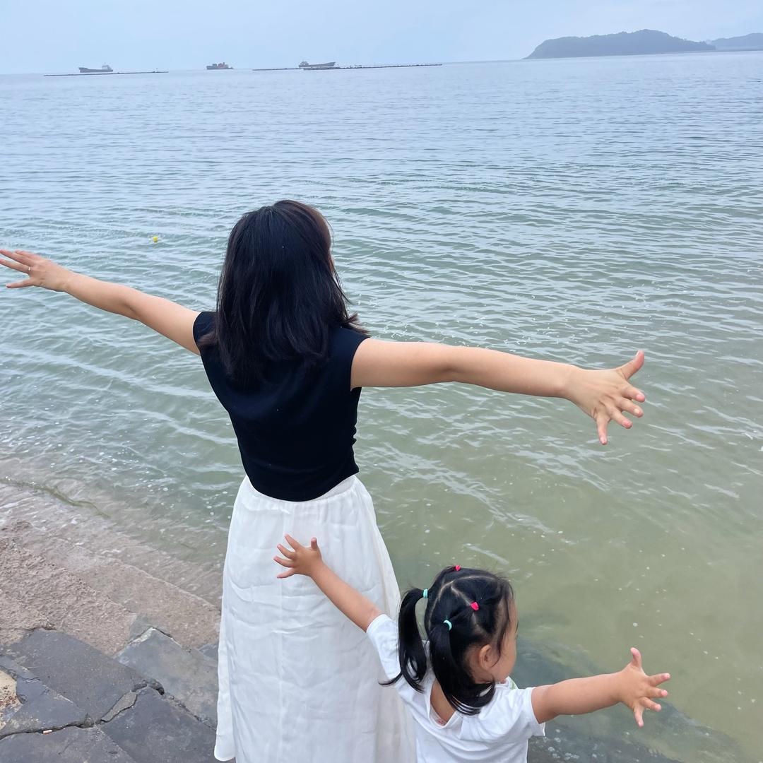 乐悠Liu ᥫᩣ、