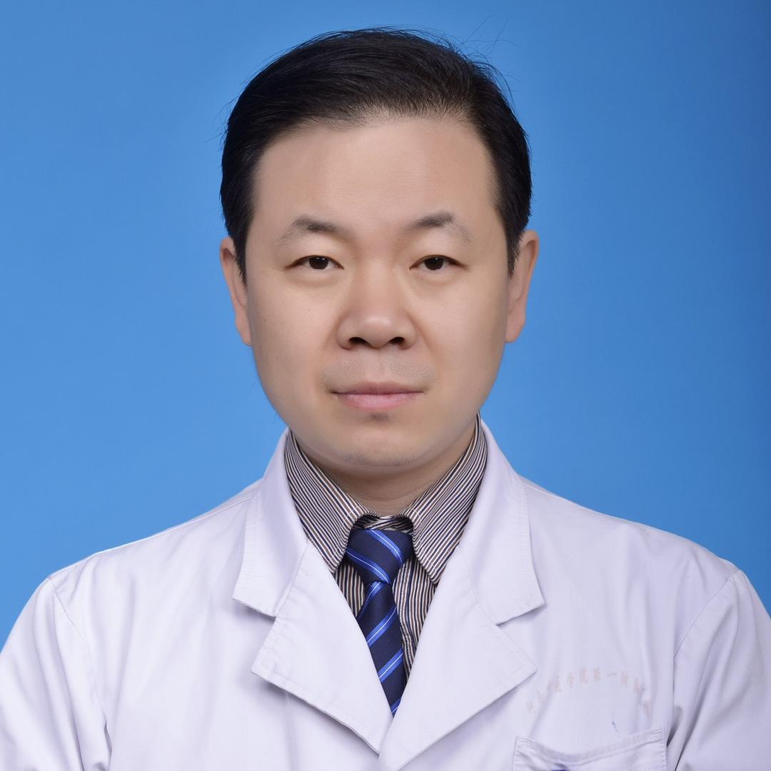 儿科医生郭庆寅