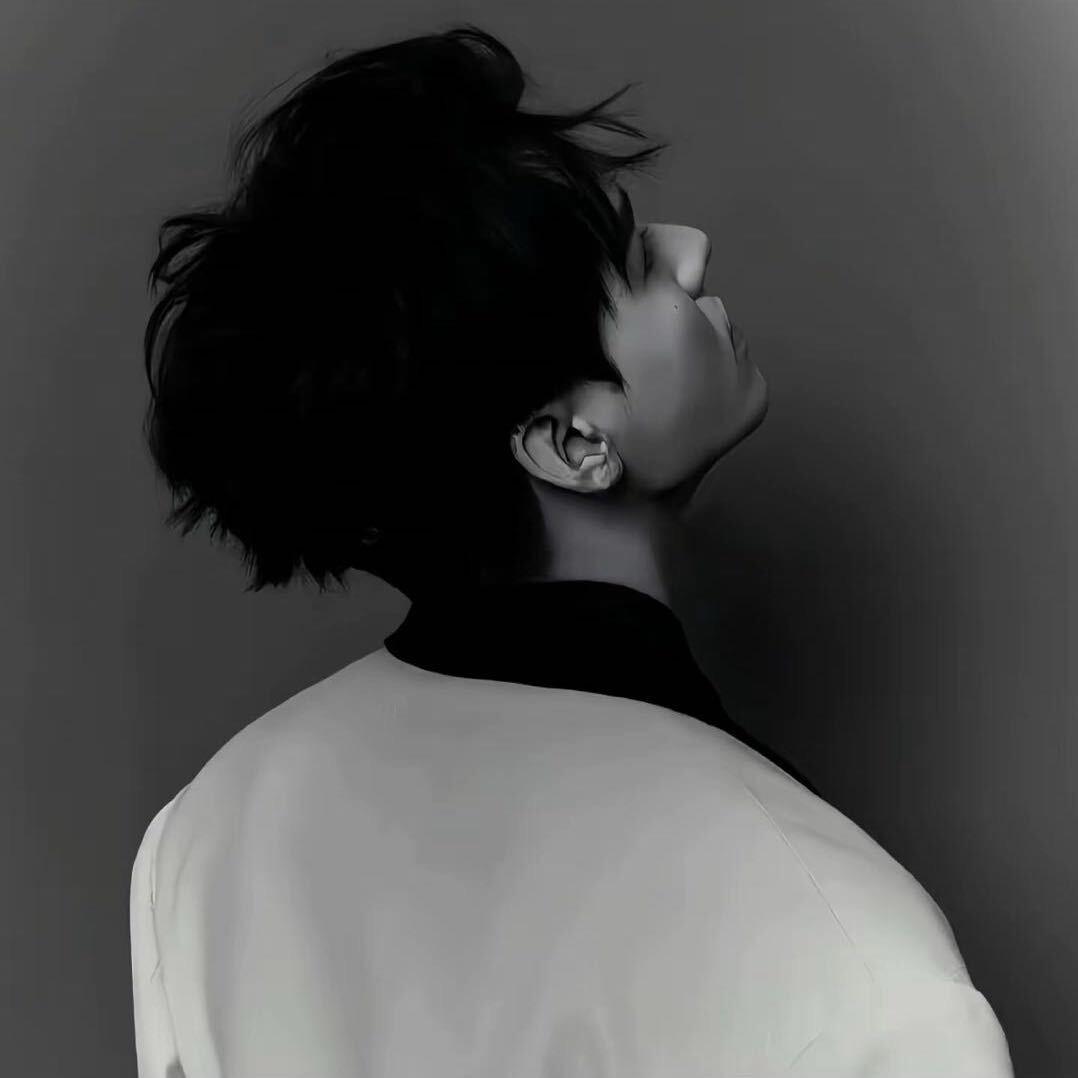 伟丽（情侣货运05年）