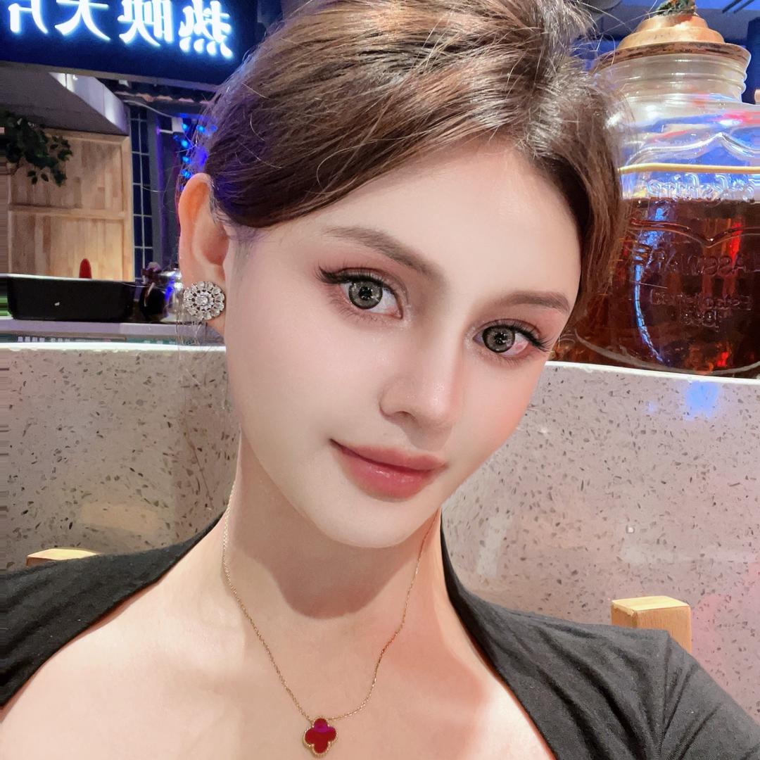 AAA建材王总女朋友的闺蜜