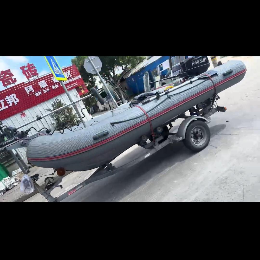 阿波哥在钓鱼