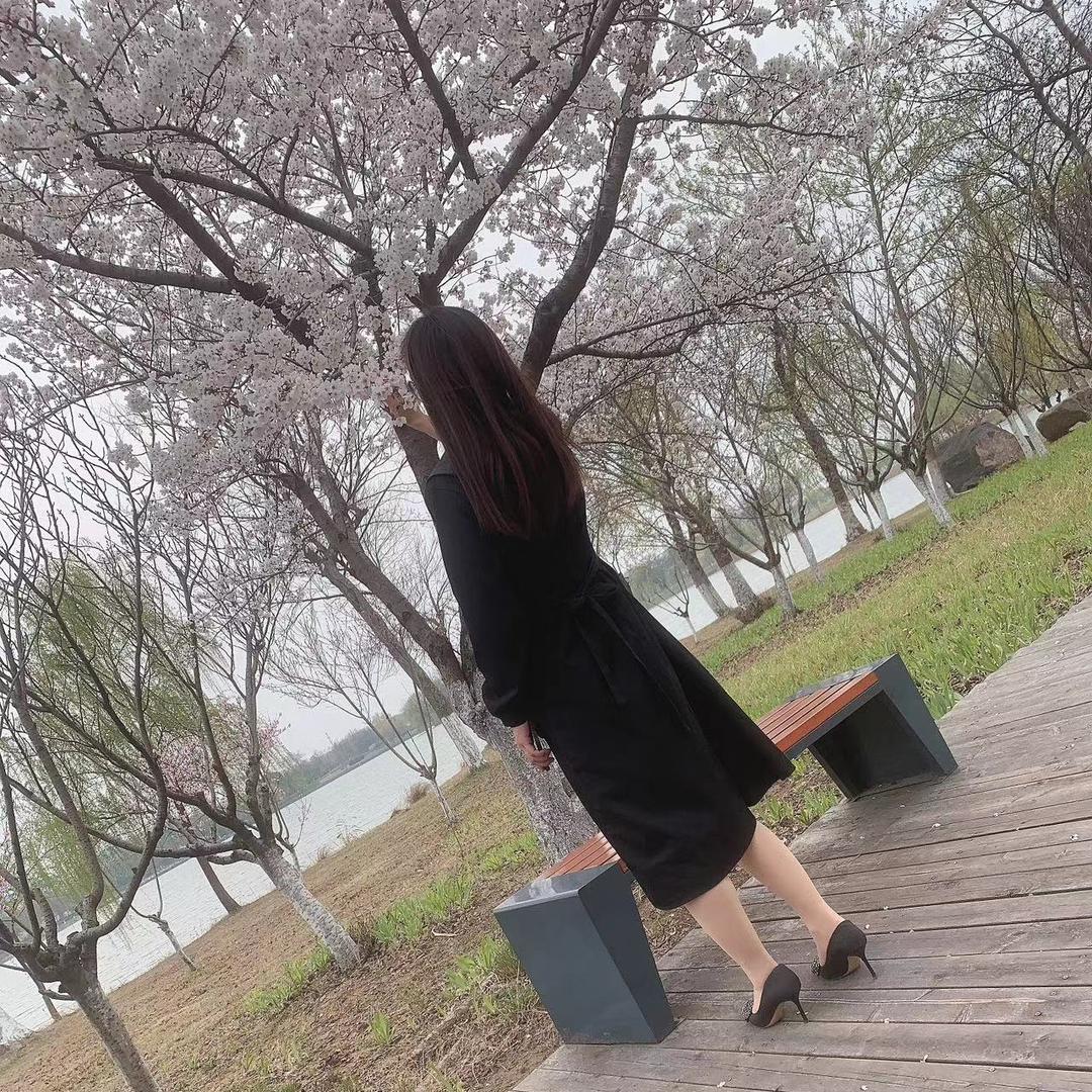 静谧幽蓝