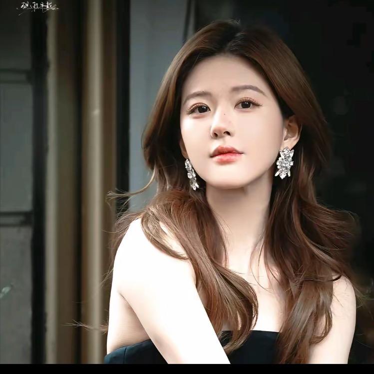 思思好物推荐官