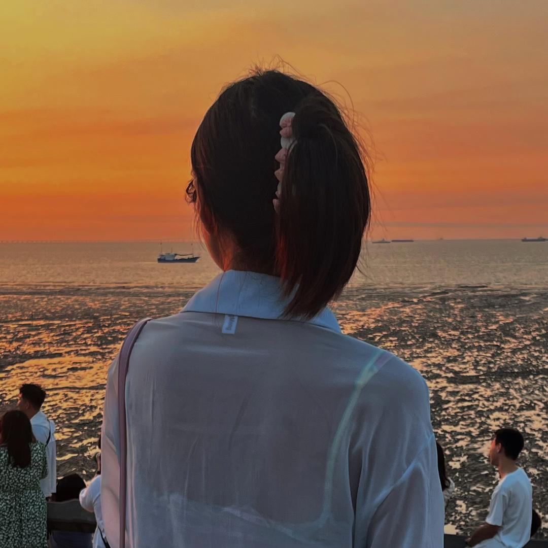 37.1℃ 🐳