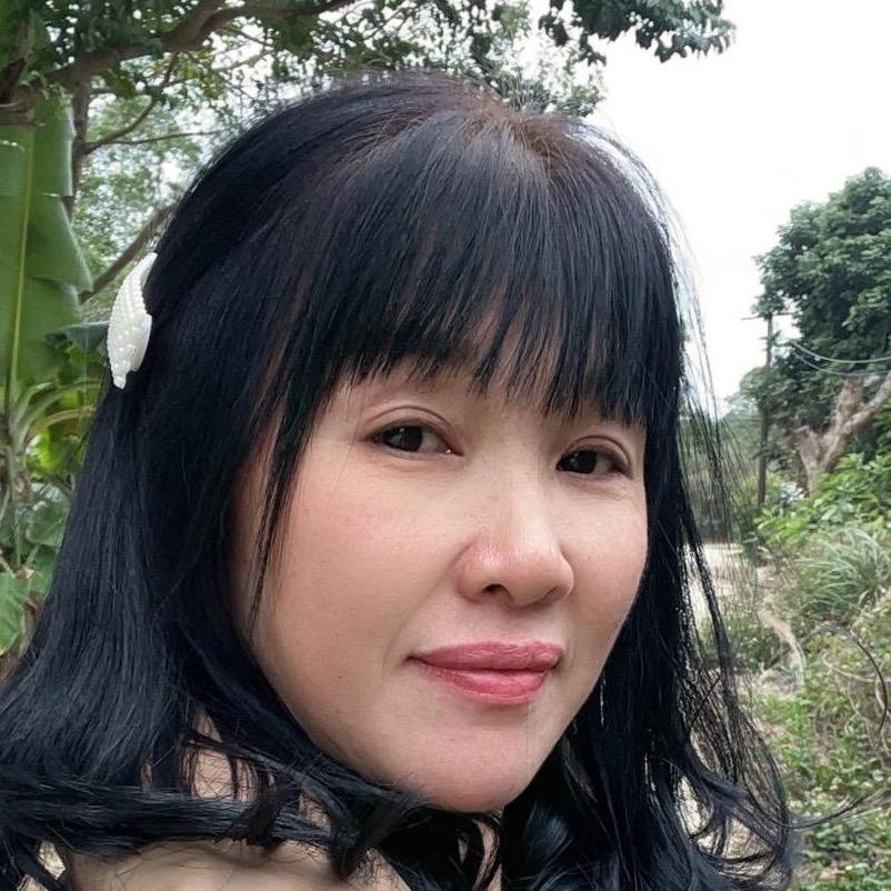 带剌滴玫瑰，(杨杨)
