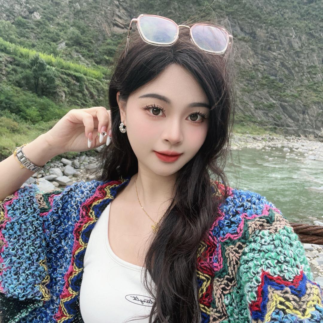 芳芳大码女装工厂店