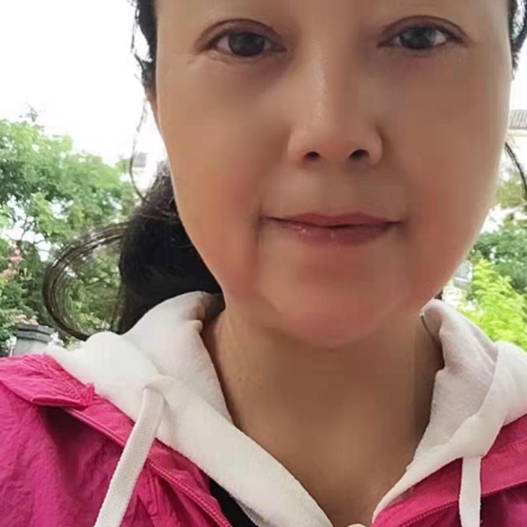 荷晓