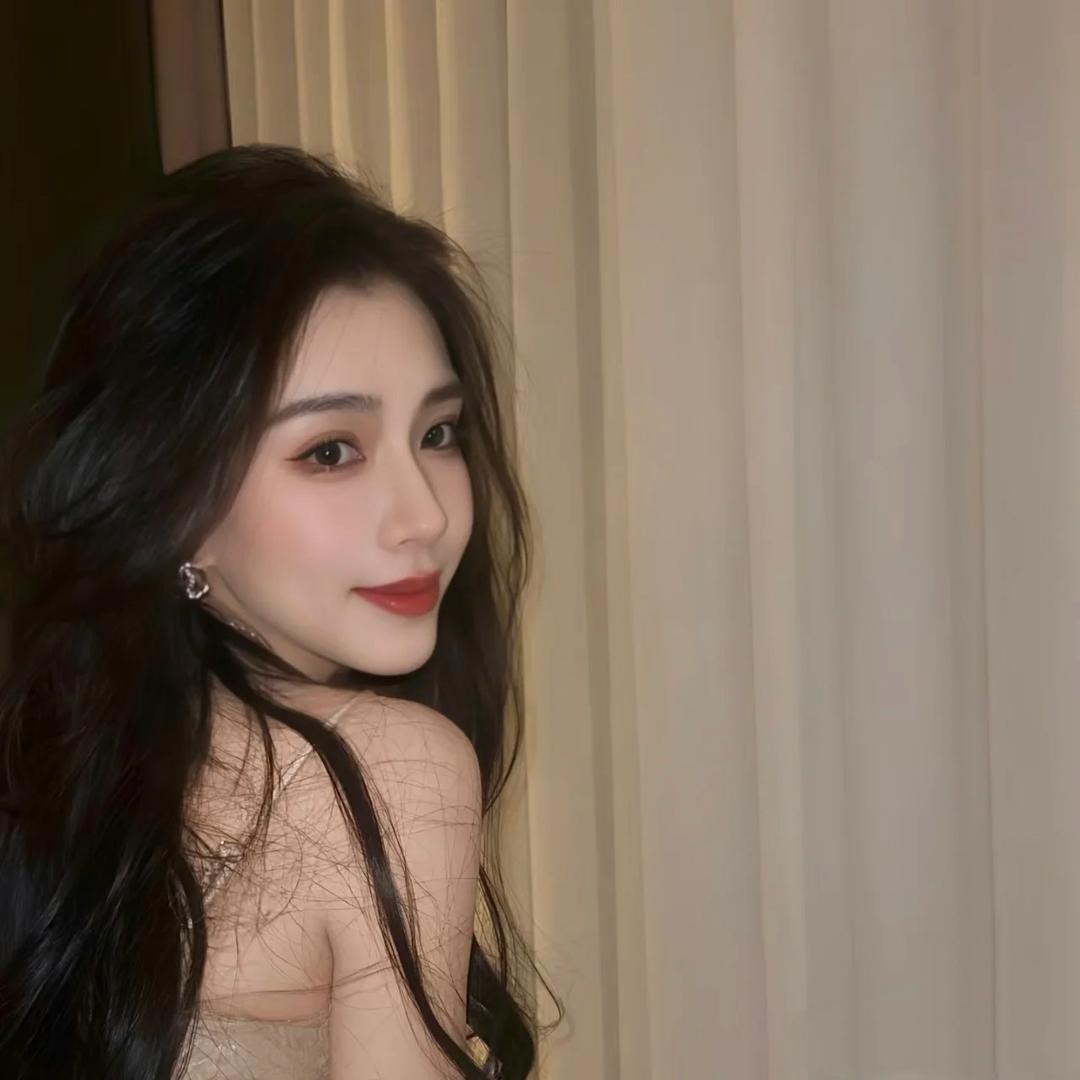 👧🏻¹⁹⁹⁸