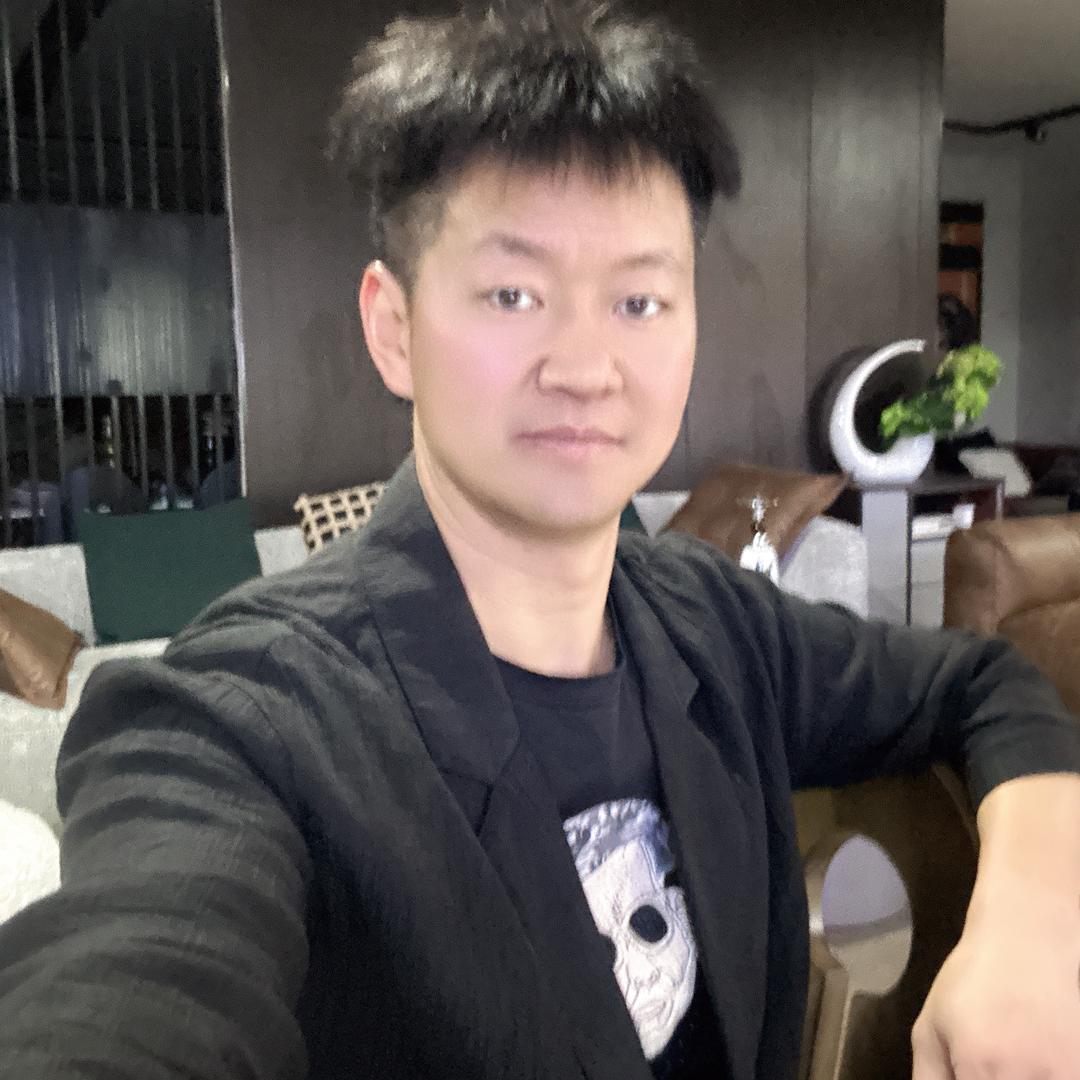 在新疆喀什做装修的彪哥