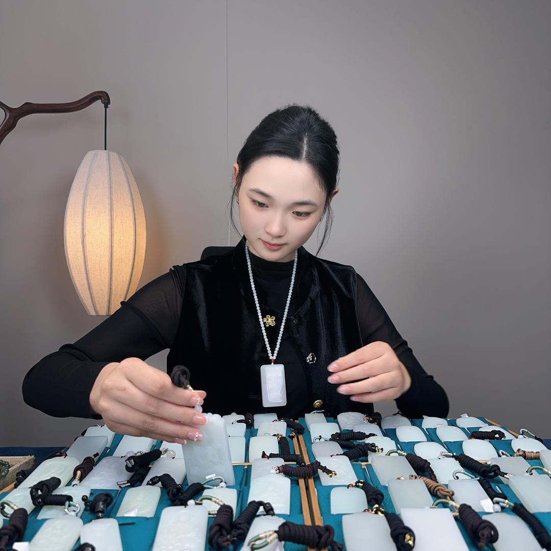 小如高端和田玉